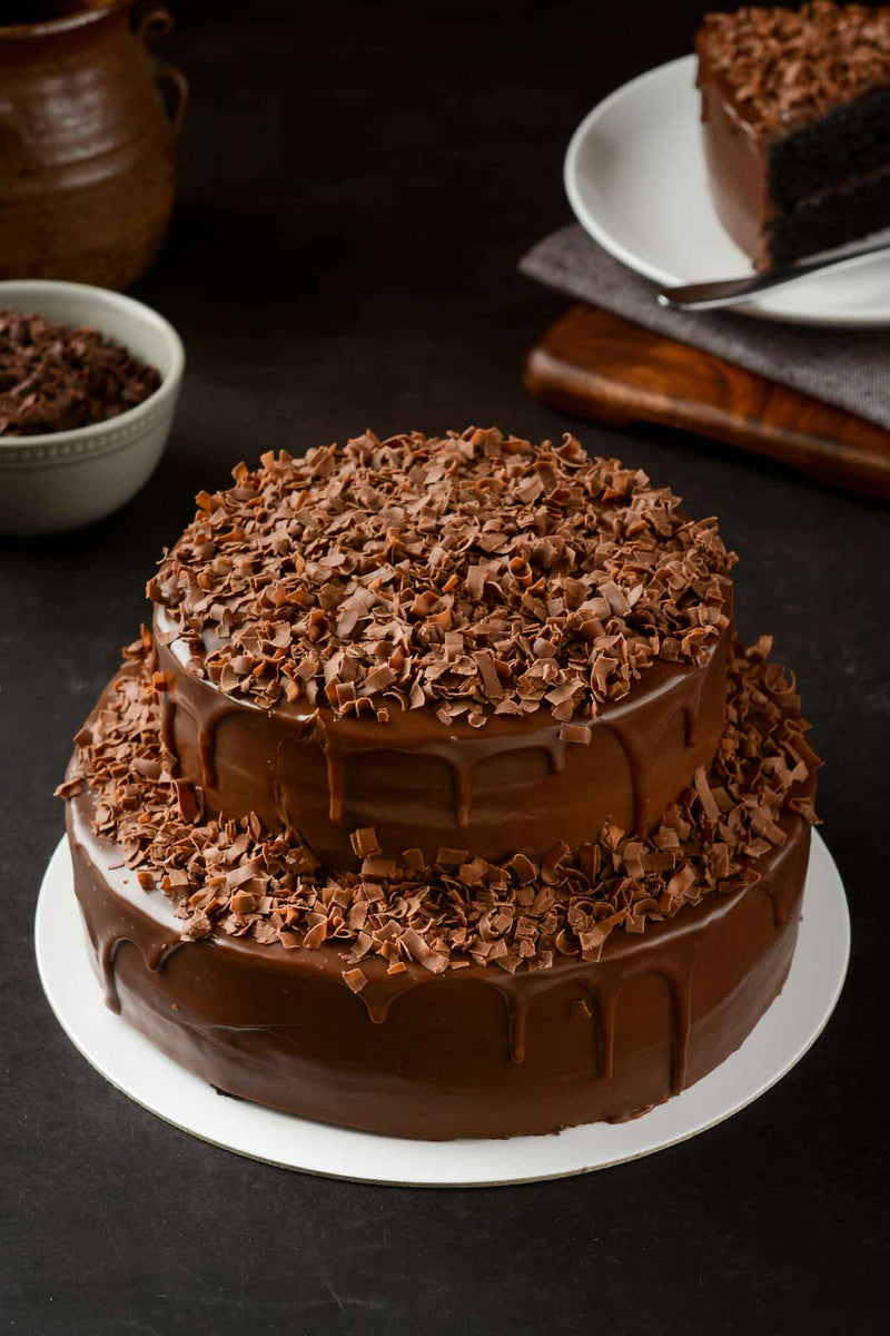 Pre-Order Two-Tiered Cake 6inch Top 8inch Bottom | Premium Cake Delive ...